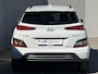 Hyundai Kona Electric EV Comfort Smart 39 kWh / SOH 100% / Fabrieksgarantie tot 02-2027 / Dealer onderhouden / 8 Jaar Batterij Garantie / Warmtepomp / LM 17" & All Season banden / Camera / Apple Carplay & Android Auto / CCS Snelladen /