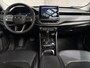 Jeep Compass 4xe 240 Plug-in Hybrid Electric Trailhawk 240Pk Automaat (PANORAMADAK, APPLE CARPLAY, GROOT NAVI, CAMERA, LEDER, SPORTSTOELEN, GETINT GLAS, ADAPTIVE CRUISE, NIEUWSTAAT)