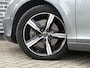 Volvo V40 1.5 T3 Polar+ Sport | Panoramadak | Navigatie | DAB | Achteruitrijcamera | Lichtmetalen Velgen 17 inch | LED Koplampen | Stoelverwarming | Bluetooth | Parkeersensoren