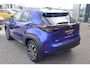 Toyota Yaris Cross 1.5 HYBRID 115 DYNAMIC STUUR/STOELVERWARMING KEYLESS PRIVACY-GLASS 17"LM-VELGEN APPLE/ANDROID LED