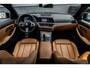 BMW 3-Serie Touring 330e Business Edition Plus Adaptief onderstel / 19inch / elec stoelen / Camera / Stoelverwarming