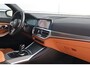 BMW 3-Serie Touring 330e M Sport Adaptief onderstel / 19inch / elec stoelen / Camera / Stoelverwarming