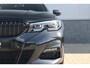 BMW 3-Serie Touring 330e M Sport Adaptief onderstel / 19inch / elec stoelen / Camera / Stoelverwarming