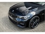 BMW 3-Serie Touring 330e Business Edition Plus Adaptief onderstel / 19inch / elec stoelen / Camera / Stoelverwarming