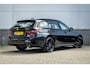 BMW 3-Serie Touring 330e Business Edition Plus Adaptief onderstel / 19inch / elec stoelen / Camera / Stoelverwarming