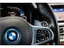BMW 3-Serie Touring 330e Business Edition Plus Adaptief onderstel / 19inch / elec stoelen / Camera / Stoelverwarming