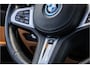 BMW 3-Serie Touring 330e Business Edition Plus Adaptief onderstel / 19inch / elec stoelen / Camera / Stoelverwarming