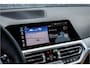BMW 3-Serie Touring 330e Business Edition Plus Adaptief onderstel / 19inch / elec stoelen / Camera / Stoelverwarming