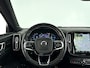 Volvo XC40 Recharge P8 AWD R-Design | SOH 91% | Panoramadak | 360° camera | Harman Kardon | Stoel- en Stuurverwarming | Trekhaak