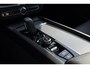 Volvo XC60 Recharge T6 AWD R-Design | Panoramadak | Adaptieve cruise control | Apple carplay/Android auto | DAB radio | 19 inch lichtmetalen velgen