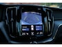 Volvo XC60 Recharge T6 AWD R-Design | Panoramadak | Adaptieve cruise control | Apple carplay/Android auto | DAB radio | 19 inch lichtmetalen velgen