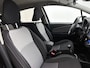 Toyota Yaris 1.5 VVT-i Active | Navigatie | Lichtmetalen velgen |