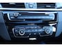 BMW X1 xDrive20i High Executive / Panorama / Sportstoelen