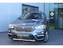 BMW X1 xDrive20i High Executive / Panorama / Sportstoelen
