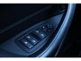 BMW X1 xDrive20i High Executive / Panorama / Sportstoelen