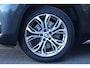 BMW X1 xDrive20i High Executive / Panorama / Sportstoelen