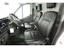 Ford Transit 2.0 TDCI L3H2 170PK Trail | Airco | Adap. Cruise | 3 Zits | Camera | Trekhaak | Carplay | Parkeersens.