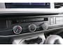 Volkswagen Transporter 2.0 TDI 150pk L2H1 28 | App Connect | Navigatie | Trekhaak | Cruise Control | Parkeersensoren Achter | Airco