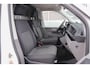 Volkswagen Transporter 2.0 TDI 150pk L2H1 28 | App Connect | Navigatie | Trekhaak | Cruise Control | Parkeersensoren Achter | Airco