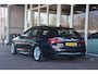 BMW 5-Serie Touring 520i Executive | Navigatie | Xenon | Stoelverwarming | Clima | Bluetooth | Cruise Control | NL Auto!! | Nederlandse auto 82211 NAP laatse beurt bij 67417 M Pakket zeer nette auto afneembare trekhaak sportstoelen xenon navi