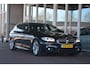BMW 5-Serie Touring 520i Executive | Navigatie | Xenon | Stoelverwarming | Clima | Bluetooth | Cruise Control | NL Auto!! | Nederlandse auto 82211 NAP laatse beurt bij 67417 M Pakket zeer nette auto afneembare trekhaak sportstoelen xenon navi