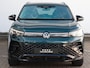 Volkswagen Tiguan 1.5 eHybrid R-Line Edition | Adaptief onderstel | Wegklapbare trekhaak | Stuur- + Stoelverwarming voor & achter | Voorruitverwarming | 360° camera |