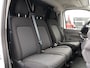 Volkswagen Transporter 2.0 TDI 110 pk L1 | ECC | Cruise control | Camera | LED | Navigatie via App connect | Bijrijders bank |