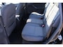 Ford C-Max 1.0-125pk Titanium. Goed onderhouden hoogzitter ! Autm. airco dual, LM wielen, elektr. achterklep, cruise control, navigatie, telefoonvoorb., panoramadak, metallic lak, voorraamverwarming etc.