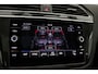 Volkswagen Tiguan Highline 2.0 TSI 190pk 4-Motion DSG Automaat Panoramadak, Lederen bekleding, Black style, 360 camera, Adaptive cruise control, Head up display, DYN audio