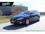 Volvo V70 2.0 D4 Momentum | leder | stoelverwarming | climate & cruise control | navigatie | automaat | bluetooth |