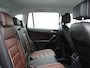 Volkswagen Tiguan 1.4 TSI eHybrid Elegance PHEV 245pk Dealer O.H. | Trekhaak Af Fabriek | Adaptive Cruise | IQ Light | Camera | Lederen Comfortzetels Memory & Verwarmd | Sfeerverlichting | Apple Carplay | Stuur Verwarmd | Navigatie | DAB | Plug In Hybrid |