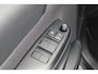 Toyota Yaris Cross 1.5 HYBRID 115 DYNAMIC STUUR/STOELVERWARMING KEYLESS PRIVACY-GLASS 17"LM-VELGEN APPLE/ANDROID LED