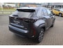 Toyota Yaris Cross 1.5 HYBRID 115 DYNAMIC STUUR/STOELVERWARMING KEYLESS PRIVACY-GLASS 17"LM-VELGEN APPLE/ANDROID LED