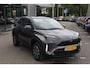 Toyota Yaris Cross 1.5 HYBRID 115 DYNAMIC STUUR/STOELVERWARMING KEYLESS PRIVACY-GLASS 17"LM-VELGEN APPLE/ANDROID LED