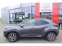 Toyota Yaris Cross 1.5 HYBRID 115 DYNAMIC STUUR/STOELVERWARMING KEYLESS PRIVACY-GLASS 17"LM-VELGEN APPLE/ANDROID LED