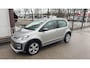 Volkswagen Up! 1.0 CROSS UP! 75 PK | Automaat | Stoelverwarming | Climatronic (Automatische Airco) | All Season Banden | Lichtmetalen Velgen | Parkeersensoren | Camera