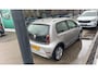 Volkswagen Up! 1.0 CROSS UP! 75 PK | Automaat | Stoelverwarming | Climatronic (Automatische Airco) | All Season Banden | Lichtmetalen Velgen | Parkeersensoren | Camera