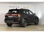 Lynk & Co 01 276PK Automaat Core / Adaptieve cruise control / Stoel - en stuurwielverwarming / Parkeersensoren / Achteruitrijcamera / Apple Carplay / Trekhaak / Metallic lak / 19" velgen