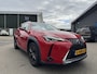 Lexus UX 250h Business Line VAN: 24.900,- VOOR: 22.877,- UW LENTEVOORDEEL: 2.023,- | RIJKLAARPRIJS incl. 12mnd BOVAG GARANTIE