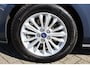 Ford Focus Wagon 1.0-155pk EcoBoost Titanium. Erg nette en goed onderhouden wagen met slechts 60.000km. Autm. airco dual, camera, stoel-, stuur- en voorraamverwarming, trekhaak, LM wielen, metallic lak, navigatie, telefoonvoorb. etc.
