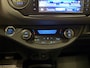 Toyota Yaris 1.5 Hybrid Lease * Automaat / Navigatie / Camera / LM Velgen *