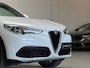 Alfa Romeo Stelvio 2.0 T AWD First Edition - SCHUIFDAK - 20'' - LEER