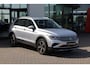 Volkswagen Tiguan 1.4 TSI eHybrid Elegance Ergo stoel 2x area view rondom zicht camera 18" LMV Bi Colour stoelverwarming easy open& close IQ Matrix LED klasse III alarm spiegel pakket side assist dode hoek sensor travel assist etc.