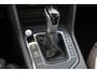 Volkswagen Tiguan 1.4 TSI eHybrid Elegance Ergo stoel 2x area view rondom zicht camera 18" LMV Bi Colour stoelverwarming easy open& close IQ Matrix LED klasse III alarm spiegel pakket side assist dode hoek sensor travel assist etc.