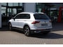 Volkswagen Tiguan 1.4 TSI eHybrid Elegance Ergo stoel 2x area view rondom zicht camera 18" LMV Bi Colour stoelverwarming easy open& close IQ Matrix LED klasse III alarm spiegel pakket side assist dode hoek sensor travel assist etc.