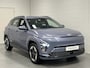 Hyundai Kona Electric Long Range Pure Edition 64.8 kWh Volledig Elektrish, Fiscaal aantrekkelijk, Navigatie , parkeer sensoren V+A Uit voorraad leverbaar!