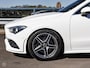 Mercedes-Benz CLA 200 Business Solution AMG | Sfeerverlichting | Widescreen | Camera | Navigatie | Apple CarPlay Android Auto | Keyless | Stoelverwarming | 18" | Dealeronderhouden