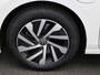 Volkswagen Golf 1.4 eHybrid Style | APPLE CARPLAY | ANDROID AUTO | ERGO-ACTIVE STOELEN | PARKEERSENSOREN | LED VERLICHTING | ADAPTIVE CRUISE CONTROL | MASSAGE STOELEN | SFEERVERLICHTING |