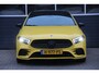 Mercedes-Benz A-klasse 180 Business Solution AMG Panoramadak | Night pakket | Camera | High Performance LED | Widescreen | Rijstrooksensor | Apple CarPlay | LMV18"