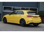 Mercedes-Benz A-klasse 180 Business Solution AMG Panoramadak | Night pakket | Camera | High Performance LED | Widescreen | Rijstrooksensor | Apple CarPlay | LMV18"